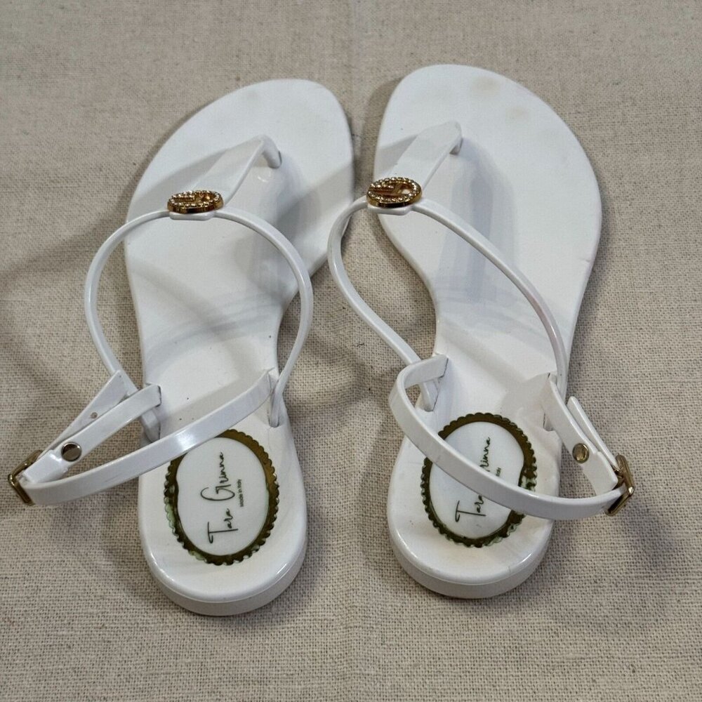 Tara Grinna White Thong Sandals Women’s 9 Italy Gold Logo Jelly Flat Beach - Picture 3 of 15